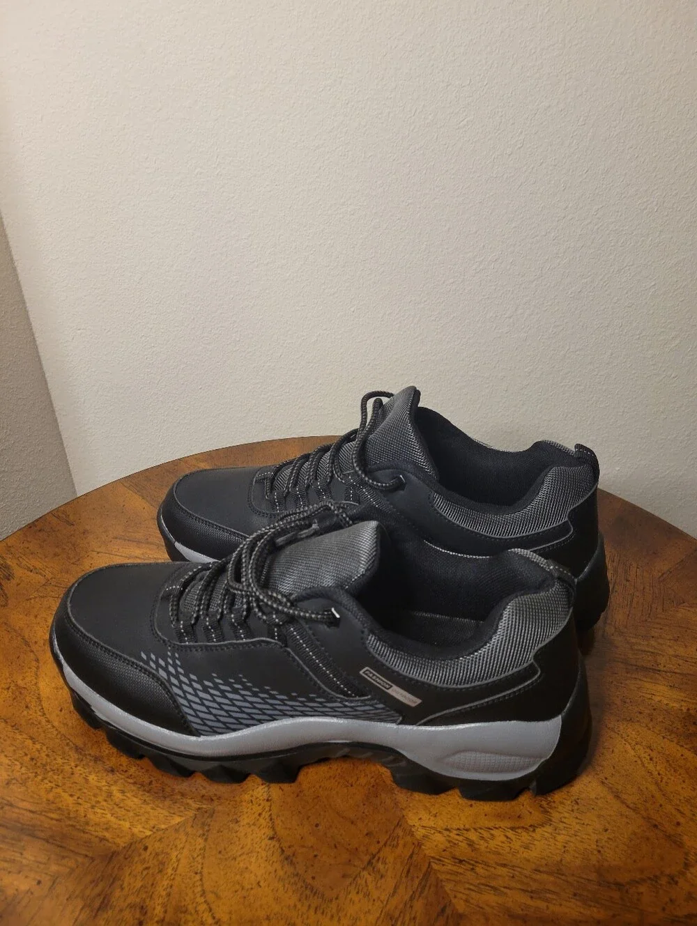 Sneakers, Men's 10.5 US/ 10 UK Thick Bottom, Non-slip Hiking Shoes, Black, NWOT